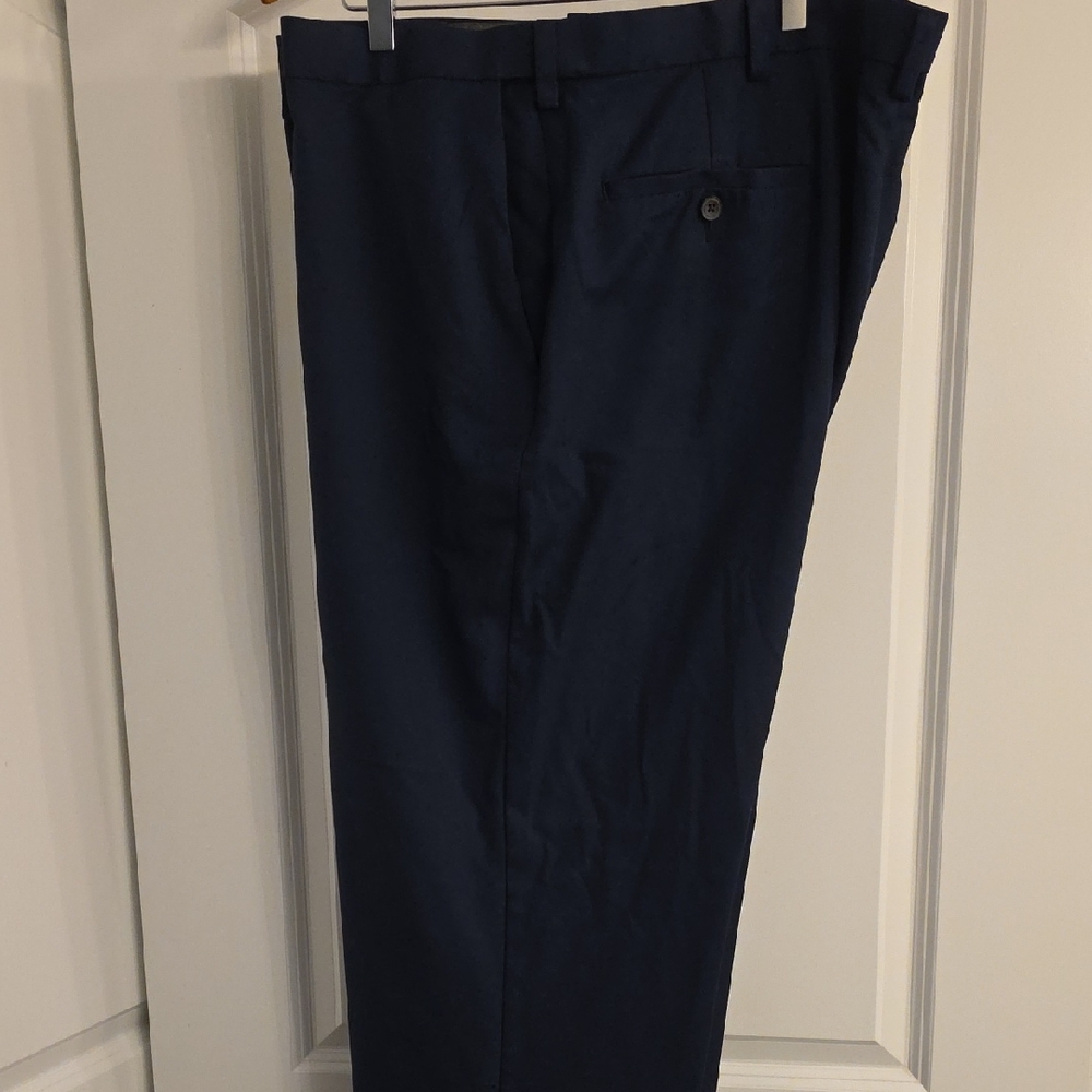 Haggar Men's Navy Flat-Front Dress Pants